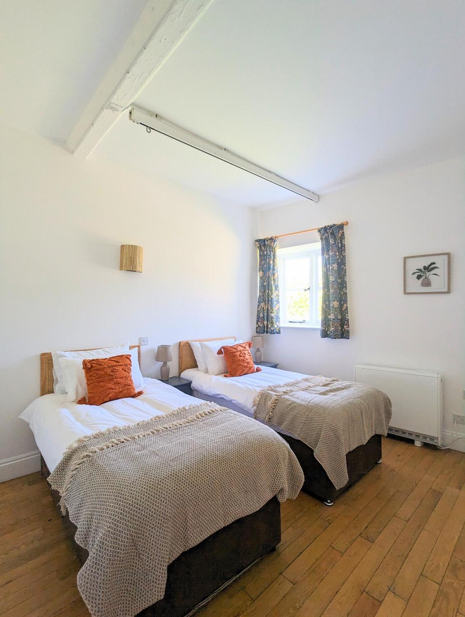 Kingfisher Barn B&B Абингдон Экстерьер фото