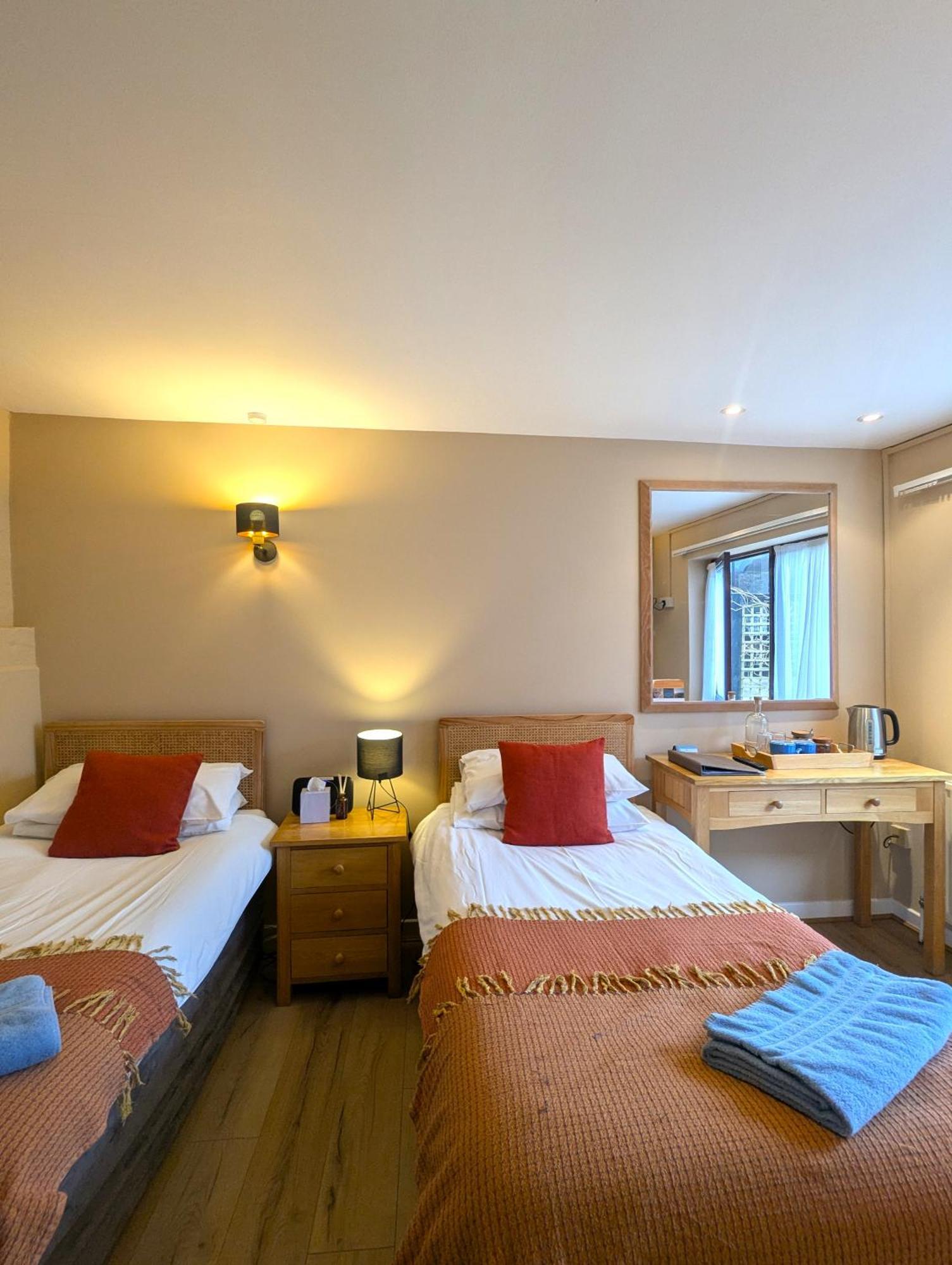 Kingfisher Barn B&B Абингдон Экстерьер фото